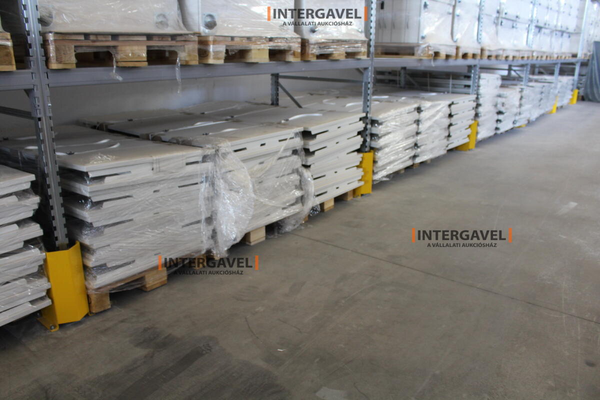 Íróasztal (mechanikusan emelhető-1600 mm) 5