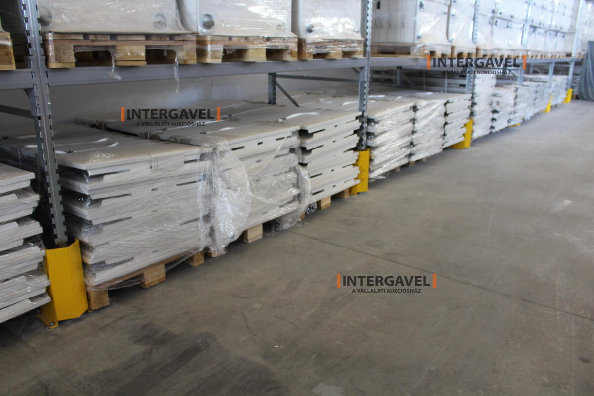 Íróasztal (mechanikusan emelhető-1600 mm) 5