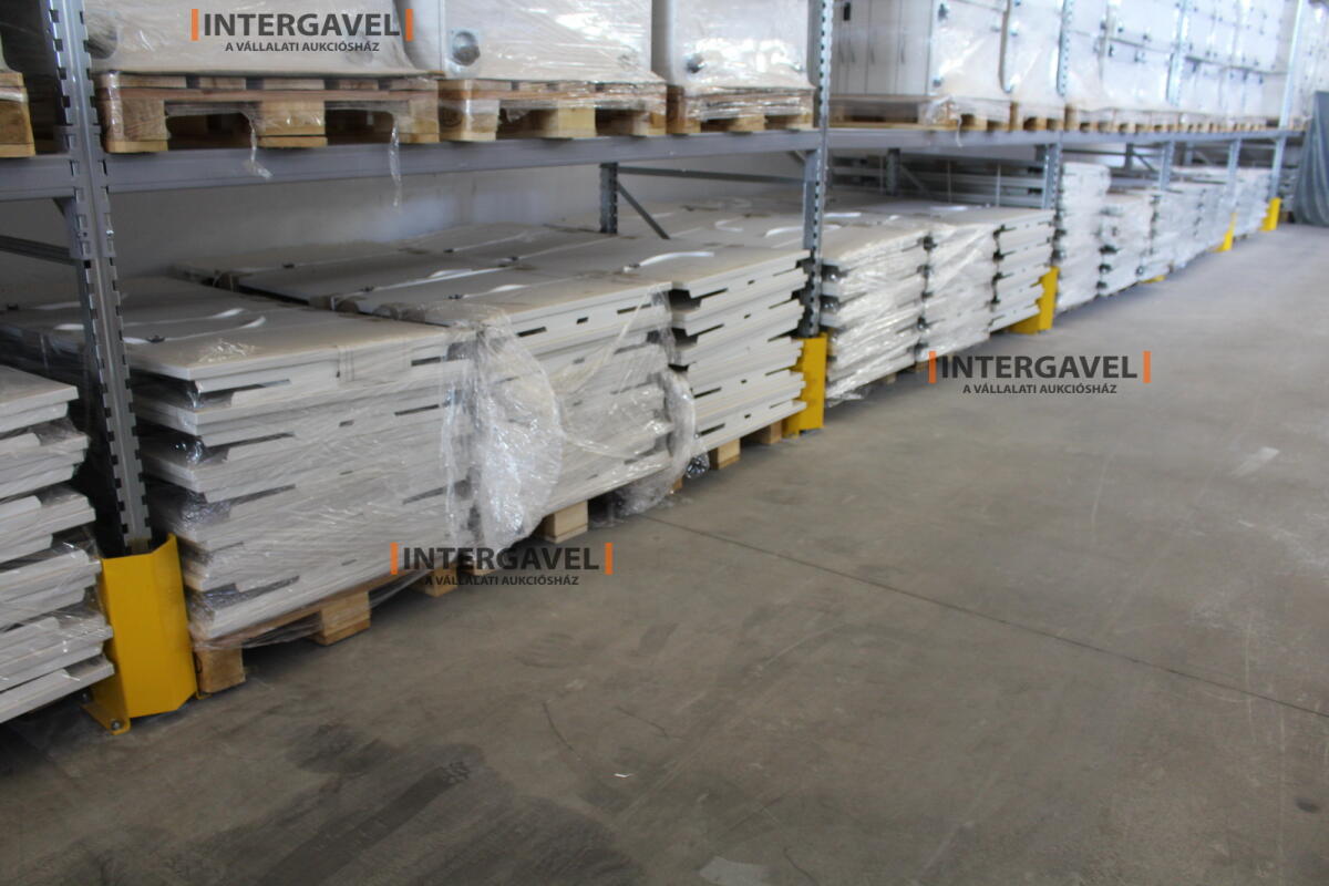 Íróasztal (mechanikusan emelhető-1600 mm) 5