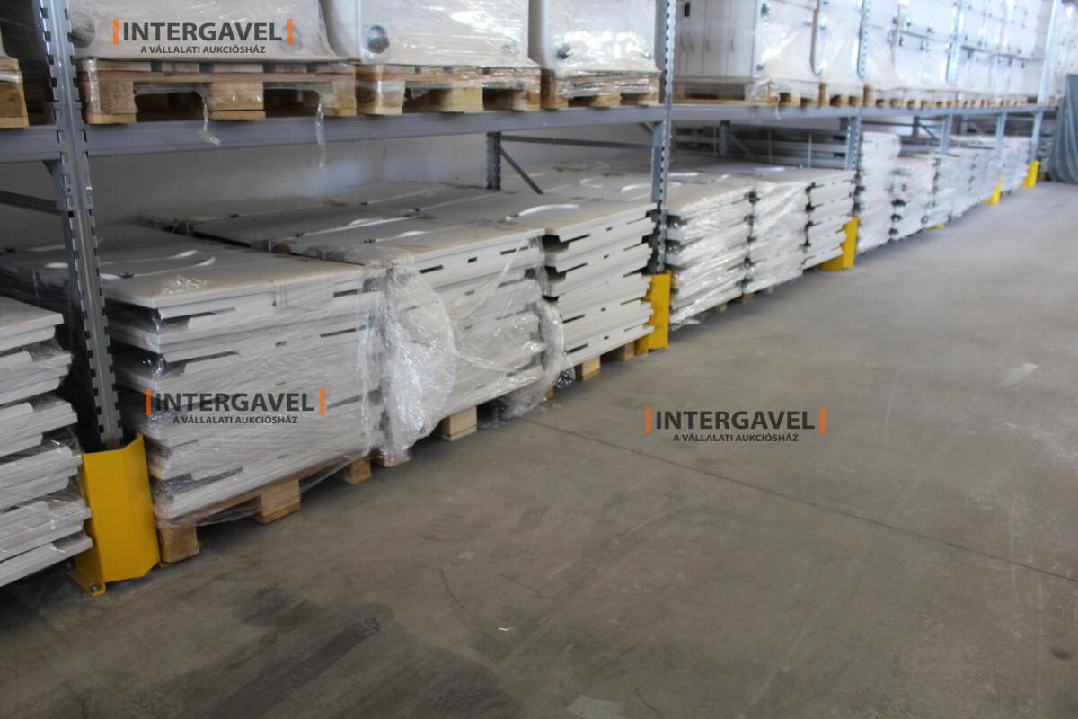 Íróasztal (mechanikusan emelhető-1600 mm) 5