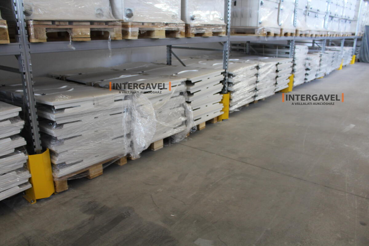 Íróasztal (mechanikusan emelhető-1600 mm) 5