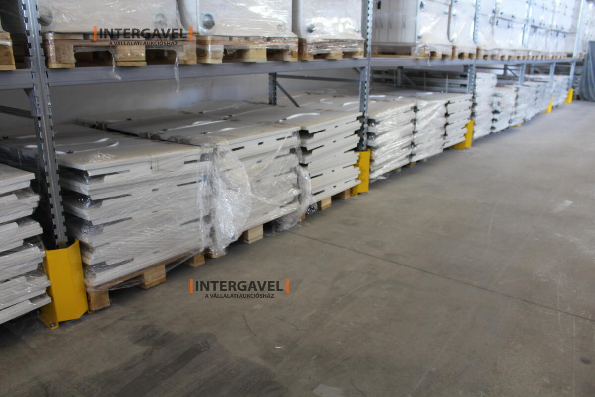 Íróasztal (mechanikusan emelhető-1600 mm) 5