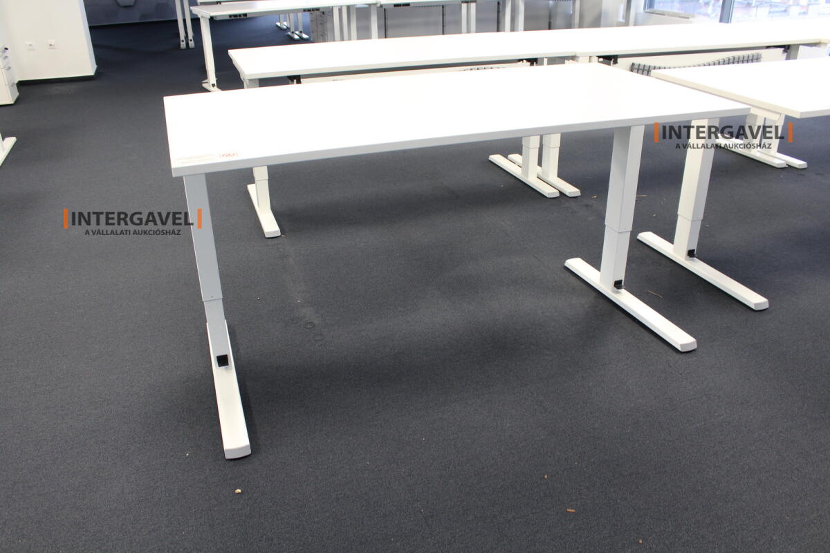 Íróasztal (mechanikusan emelhető-1600 mm)