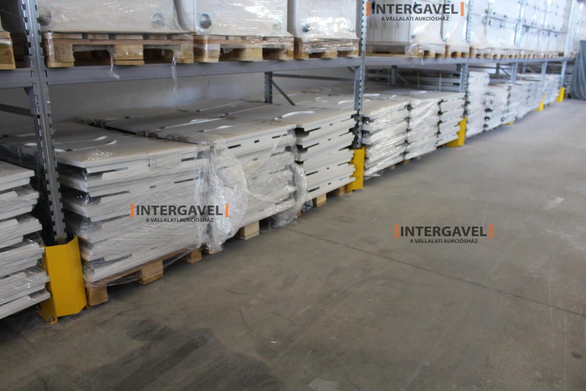 Íróasztal (mechanikusan emelhető-1600 mm) 5