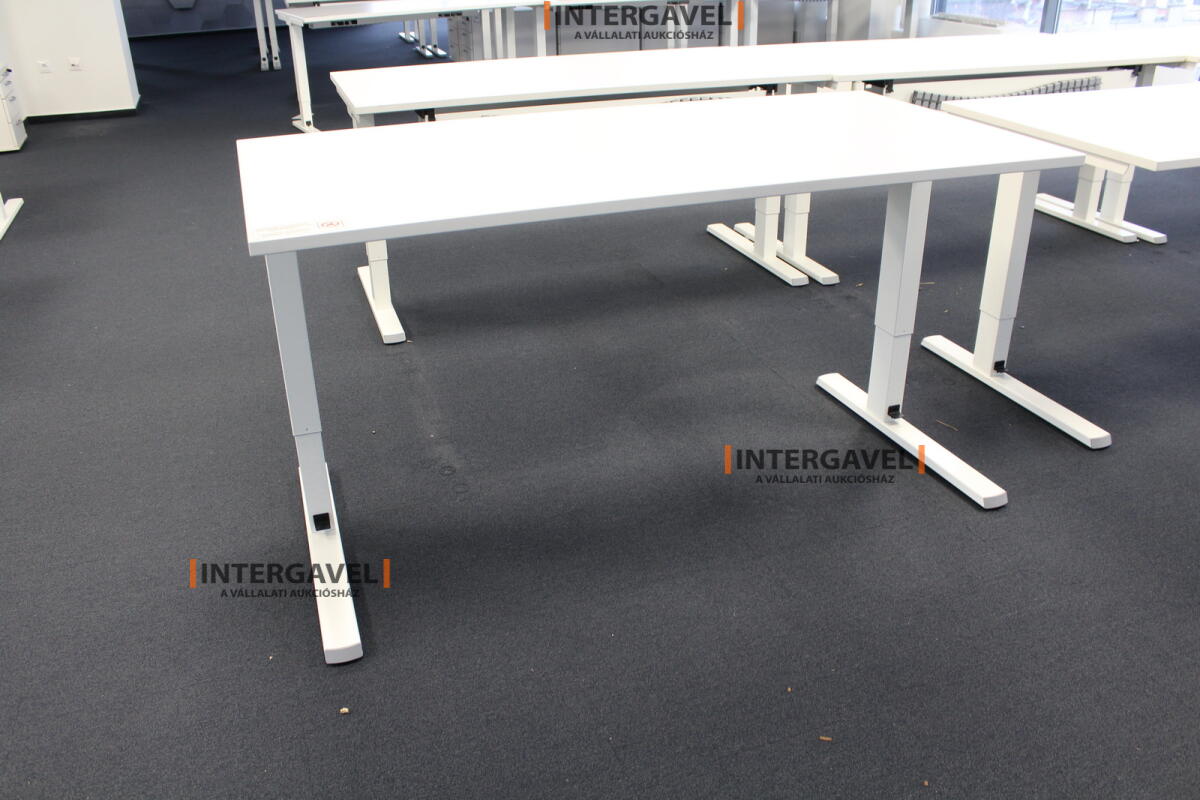 Íróasztal (mechanikusan emelhető-1600 mm)