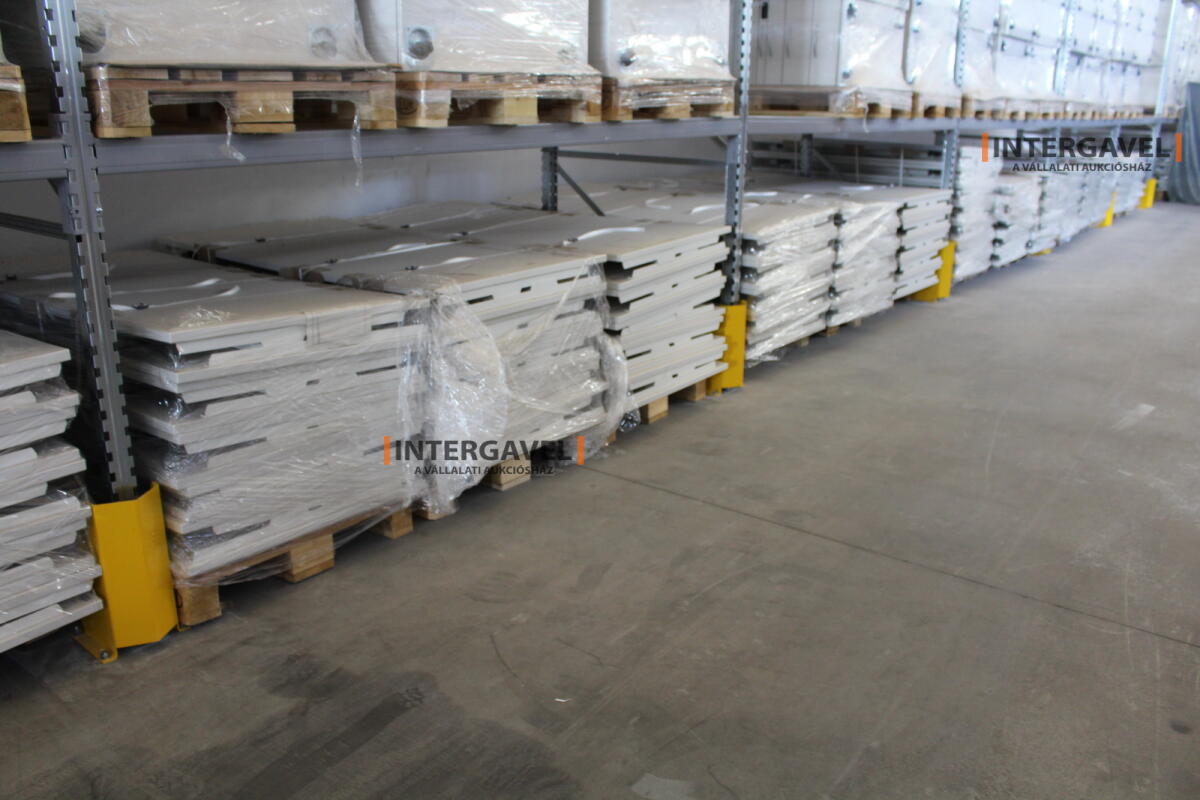 Íróasztal (mechanikusan emelhető-1600 mm) 5