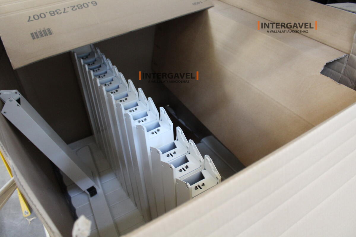 Íróasztal (mechanikusan emelhető-1600 mm) 6