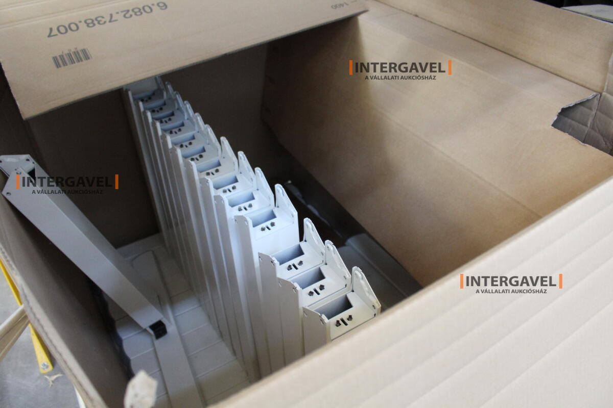 Íróasztal (mechanikusan emelhető-1600 mm) 6