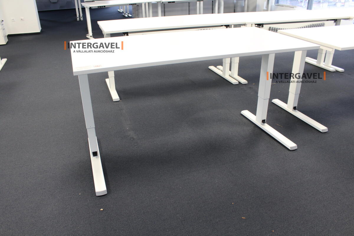 Íróasztal (mechanikusan emelhető-1600 mm)
