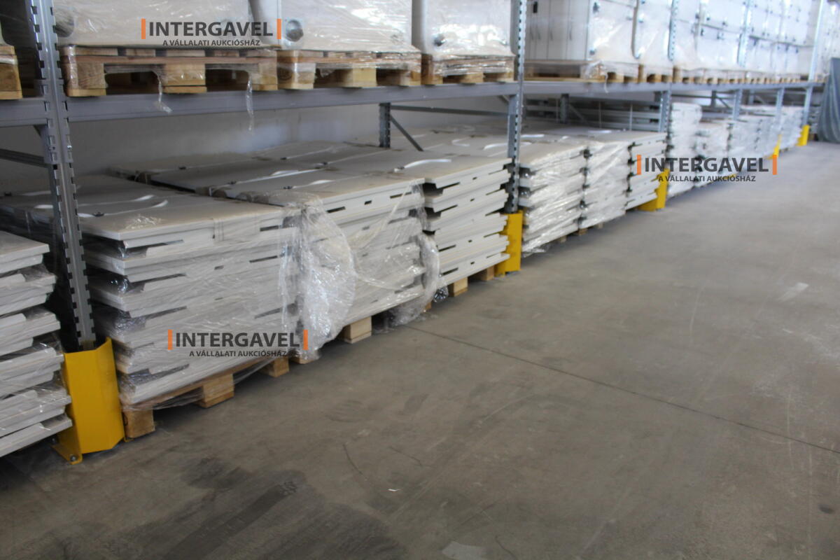 Íróasztal (mechanikusan emelhető-1600 mm) 5