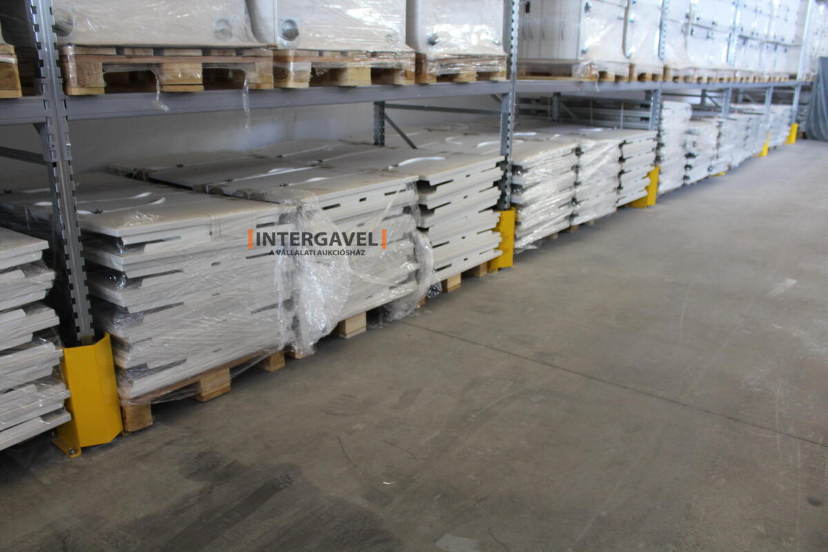 Íróasztal (mechanikusan emelhető-1600 mm) 5