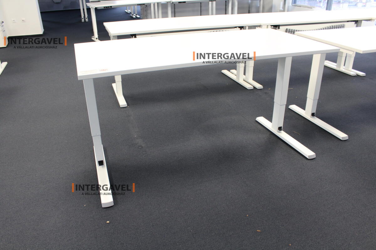 Íróasztal (mechanikusan emelhető-1600 mm)