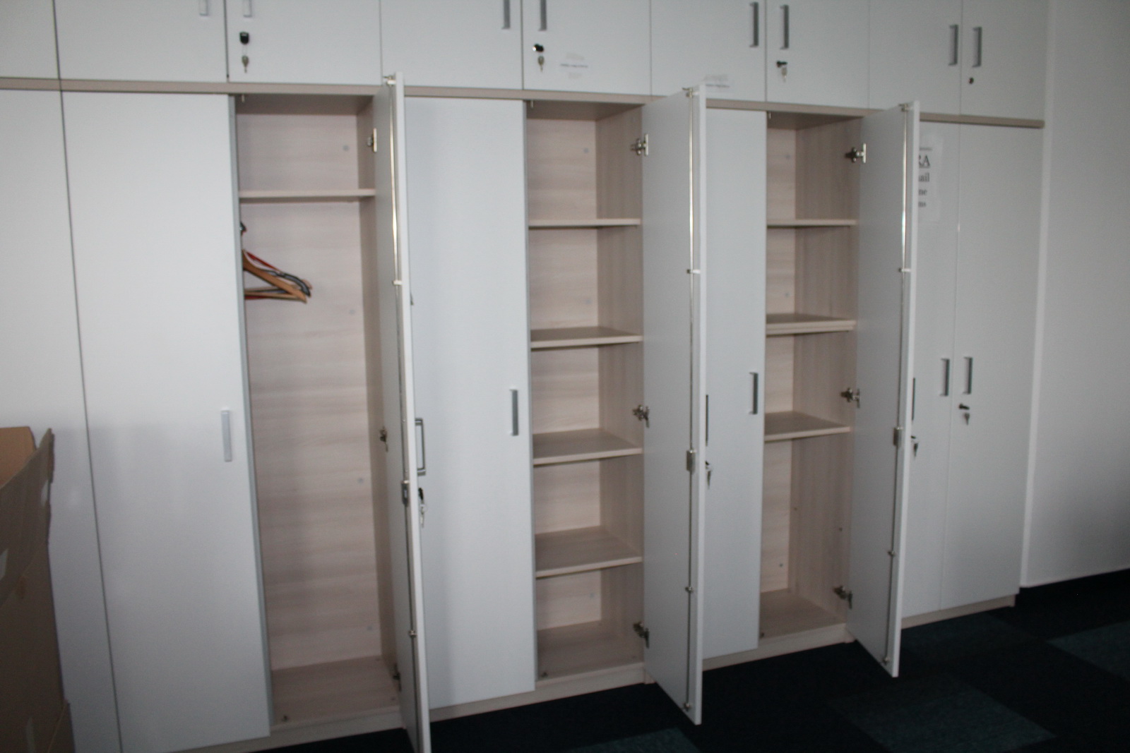 Polcos és gardrób szekrények 3