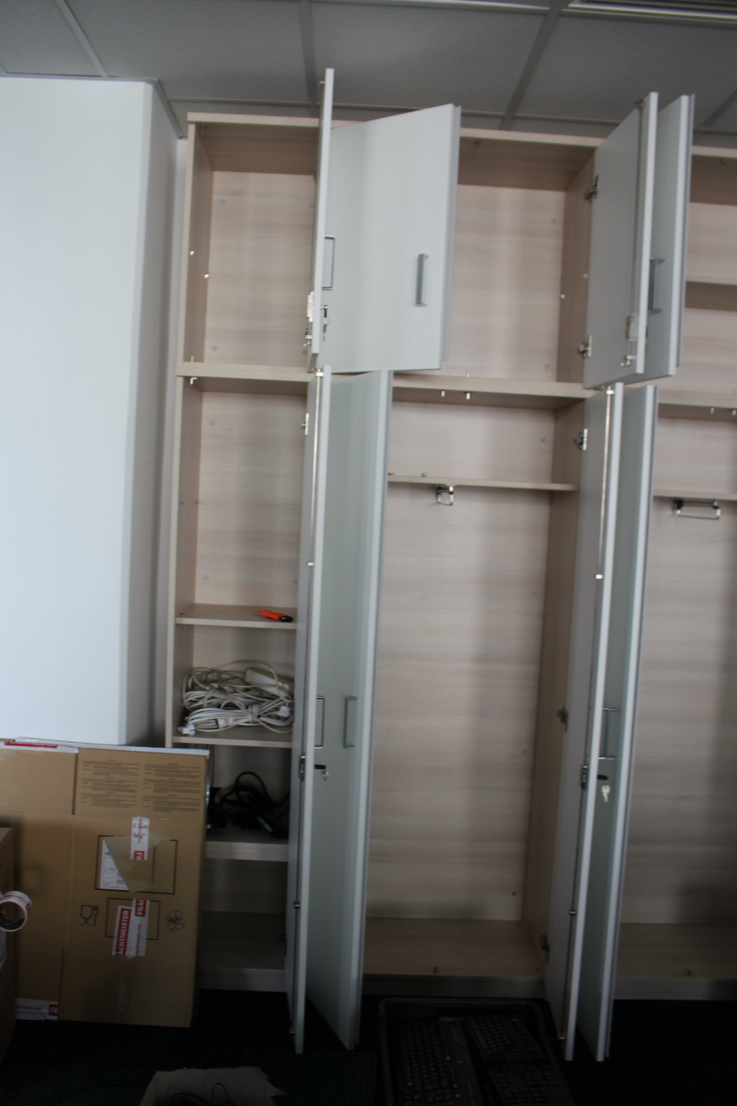 Polcos és gardrób szekrények 7