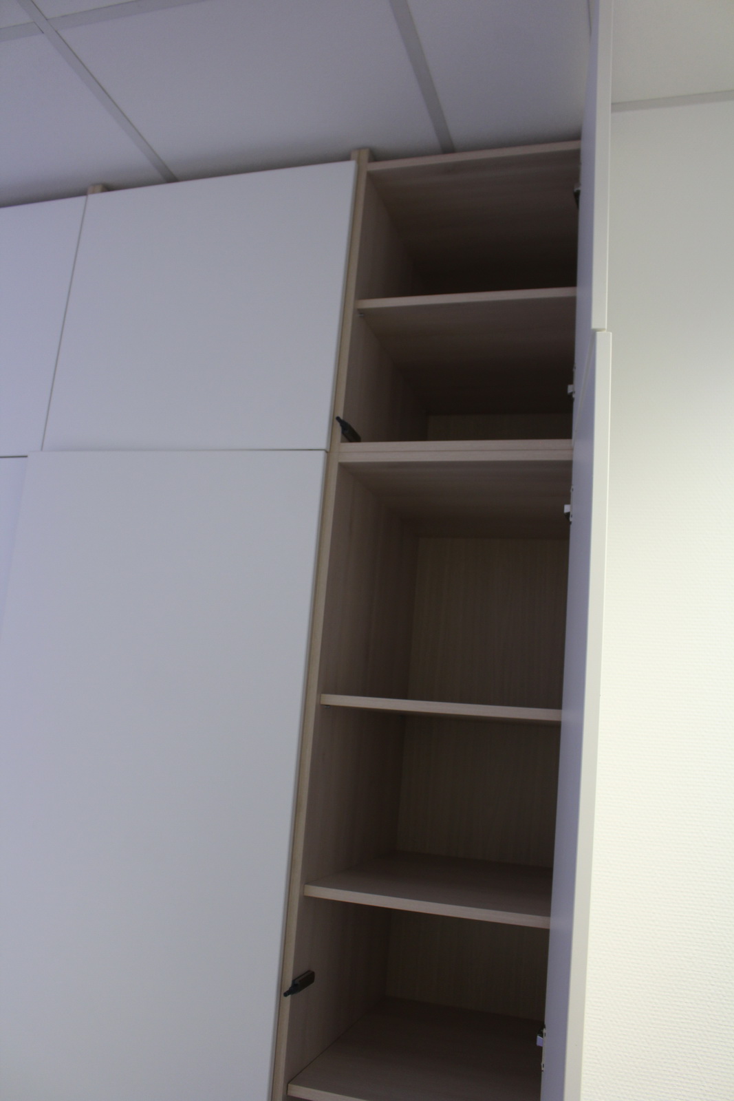 Polcos és gardrób szekrények 3