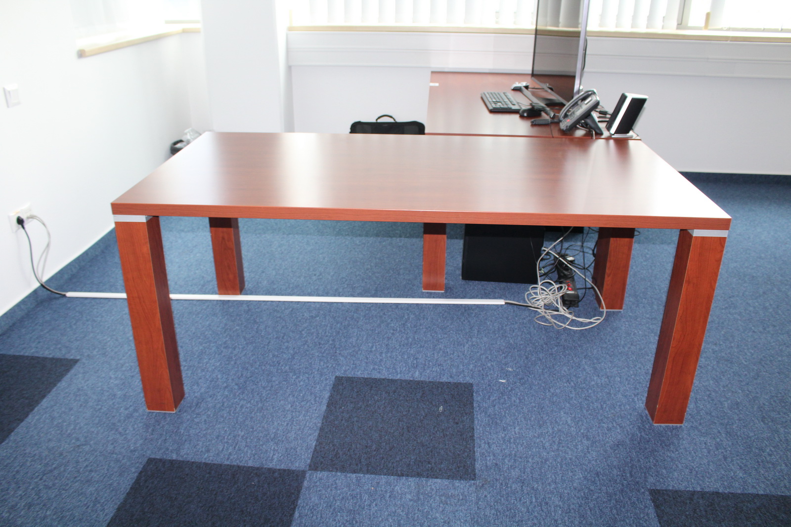 Vegyes irodabútor 2