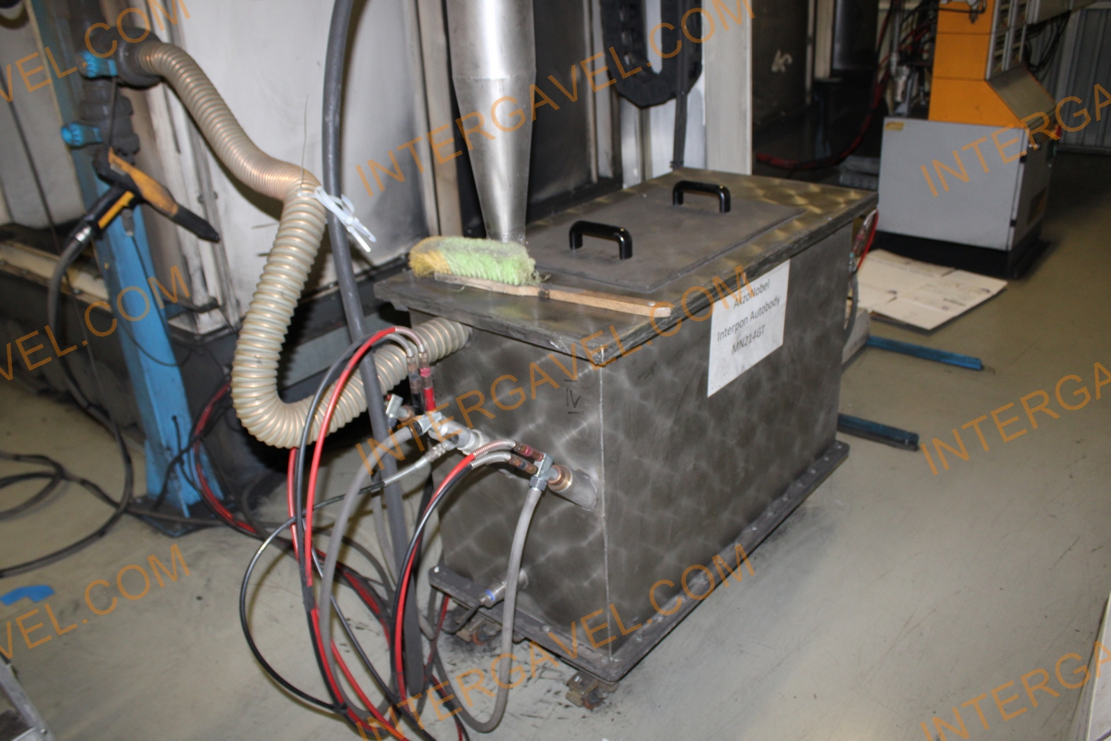 Porfestő és felületkezelő gépsor 68