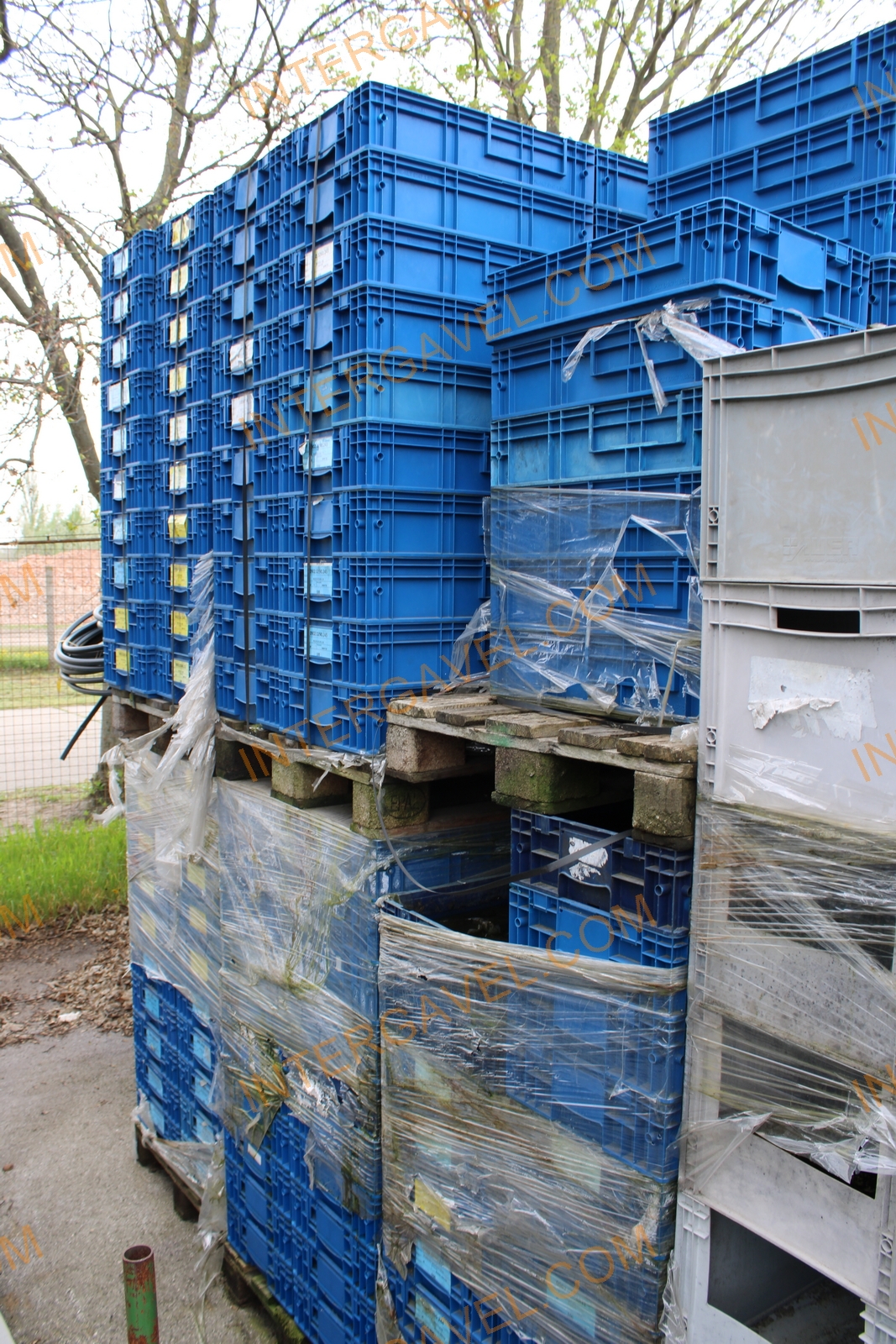 Láda (kék-RL-KLT 6147) 7