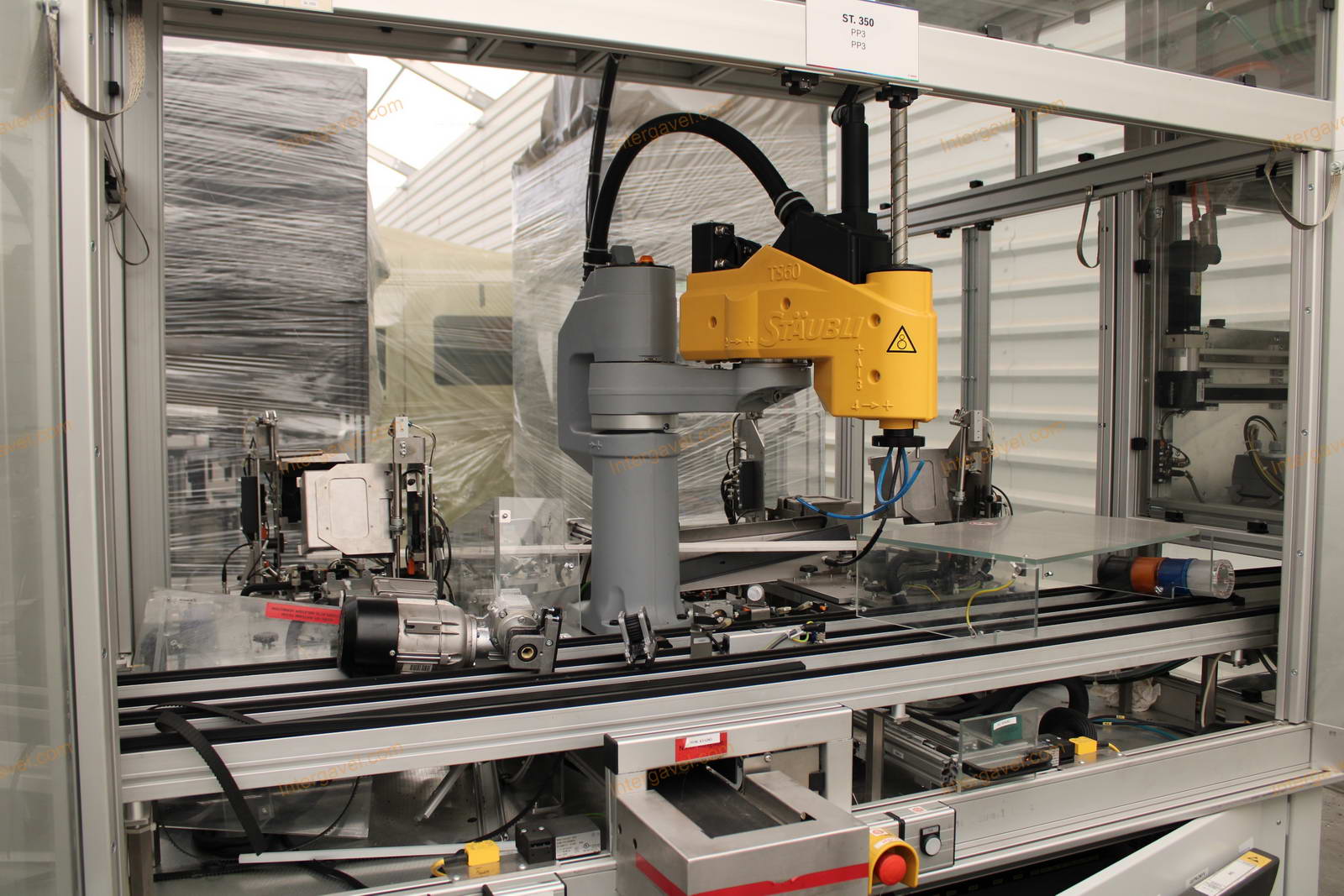 Bontott szerelő munkahely TS 60-as Stäubli robottal 3