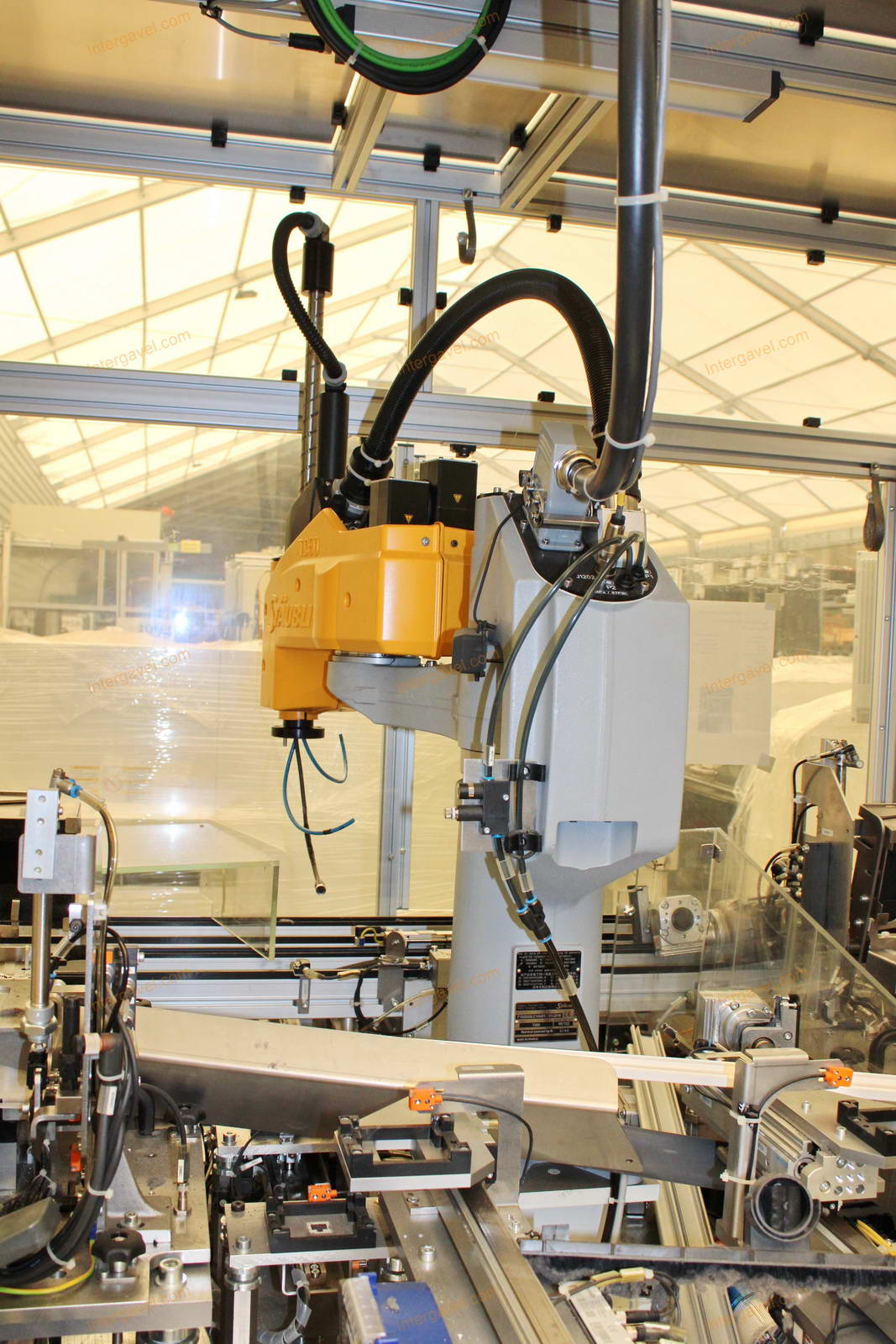 Bontott szerelő munkahely TS 60-as Stäubli robottal 6