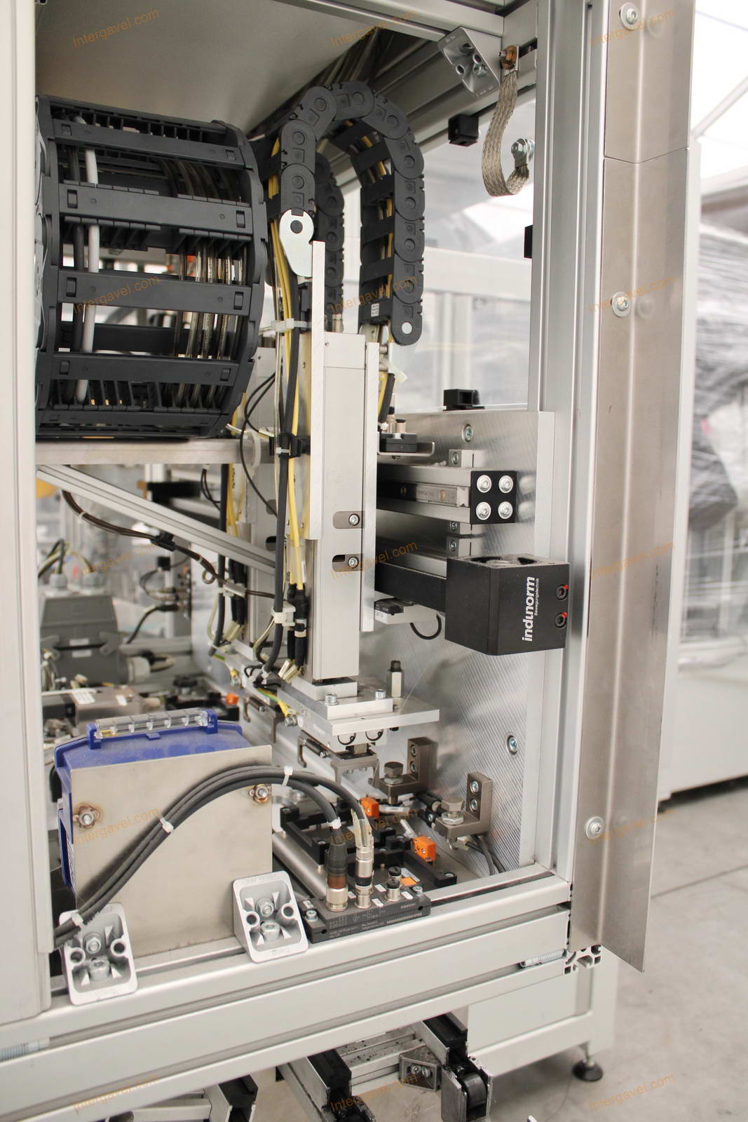 Bontott szerelő munkahely TS 60-as Stäubli robottal 12