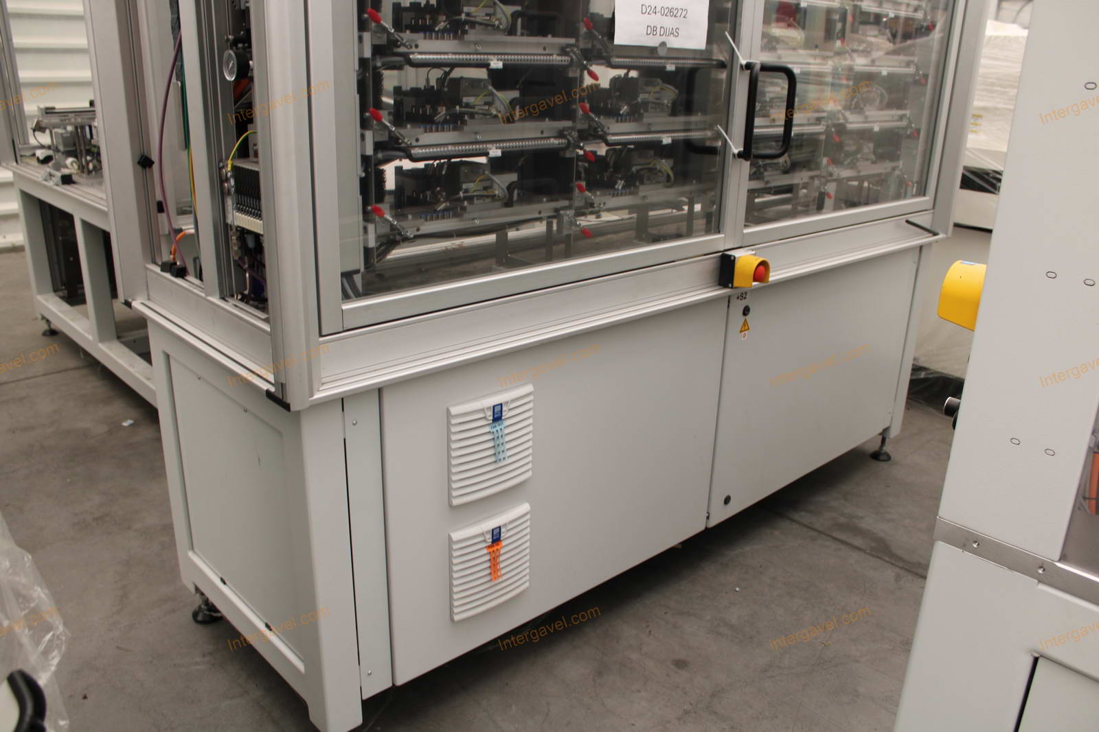 Bontott szerelő munkahely TS 60-as Stäubli robottal 30