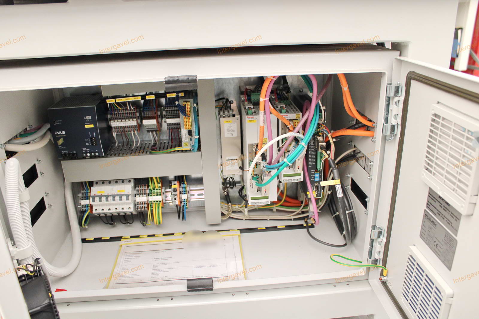 Bontott szerelő munkahely 13