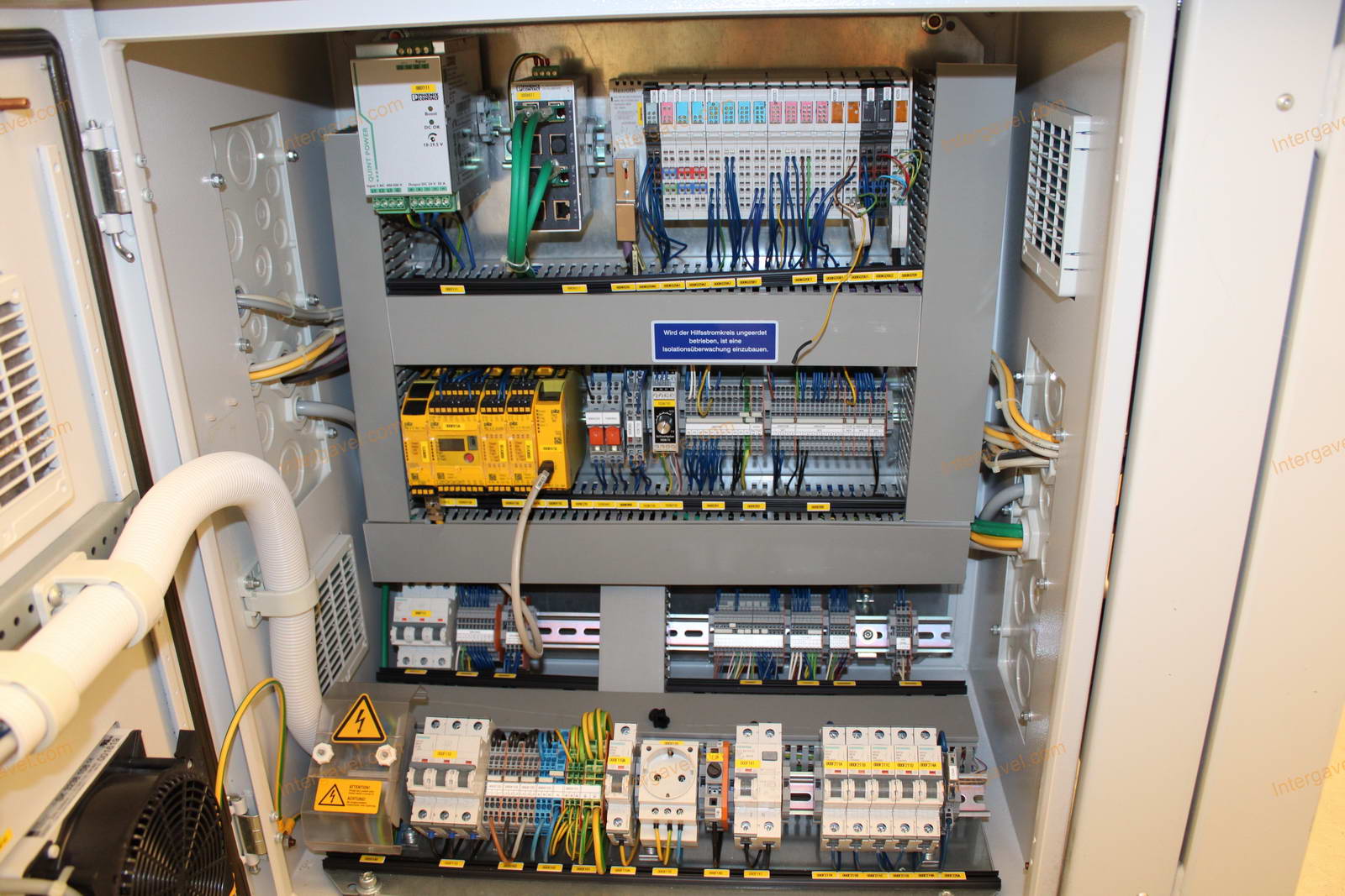 Bontott szerelő munkahely 16