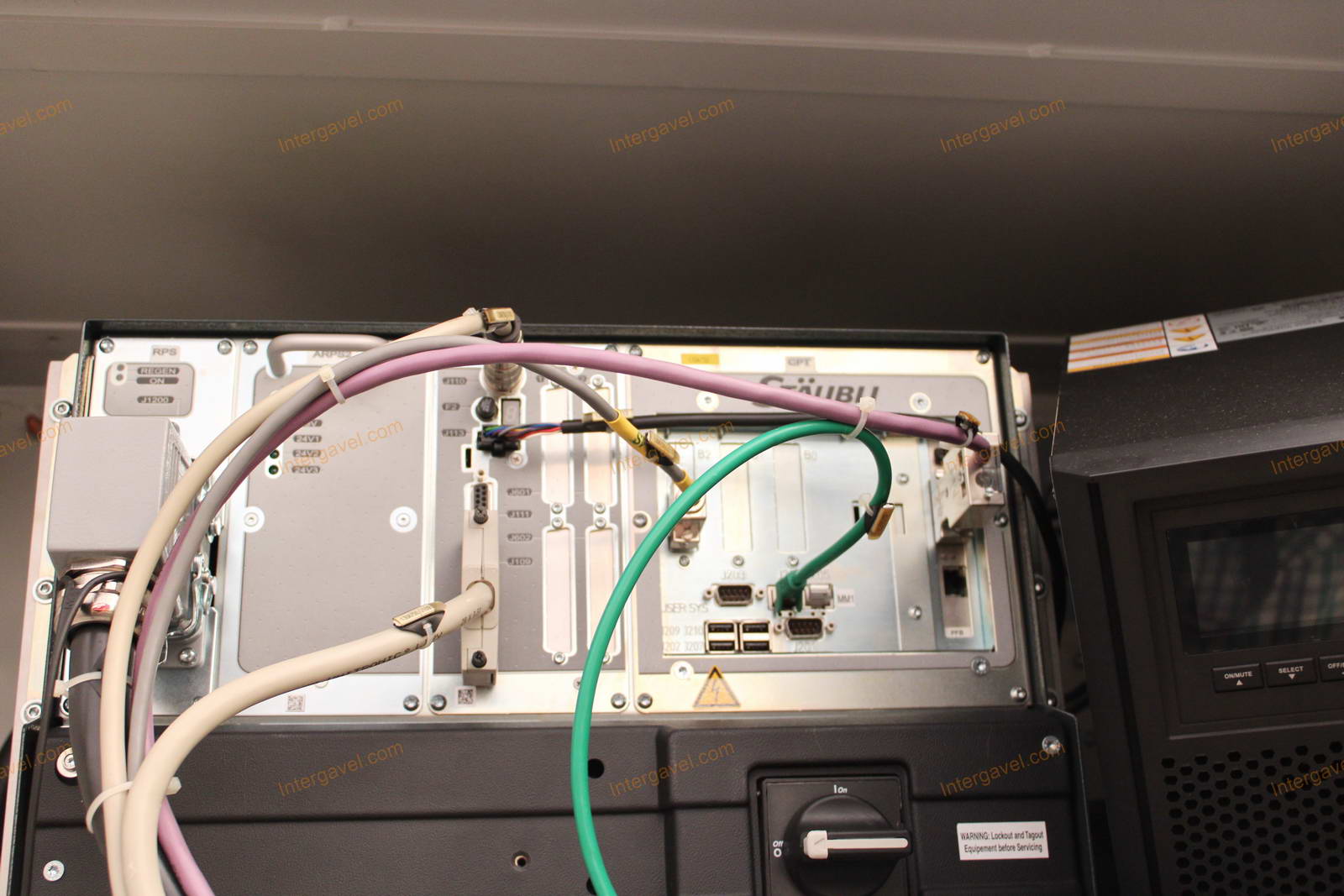 Bontott szerelő munkahely TS 60-as Stäubli robottal 7