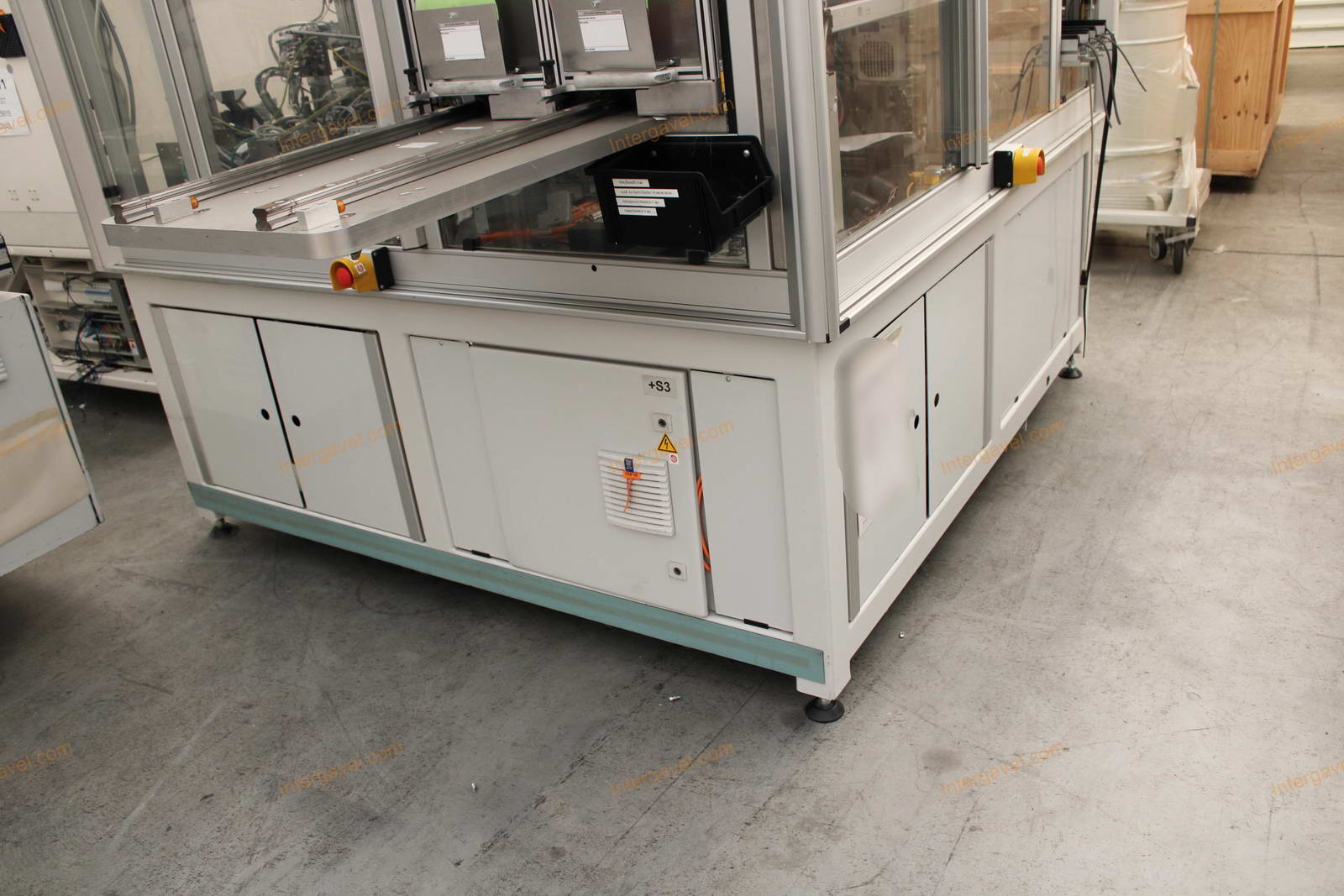 Bontott szerelő munkahely TS 60-as Stäubli robottal 29