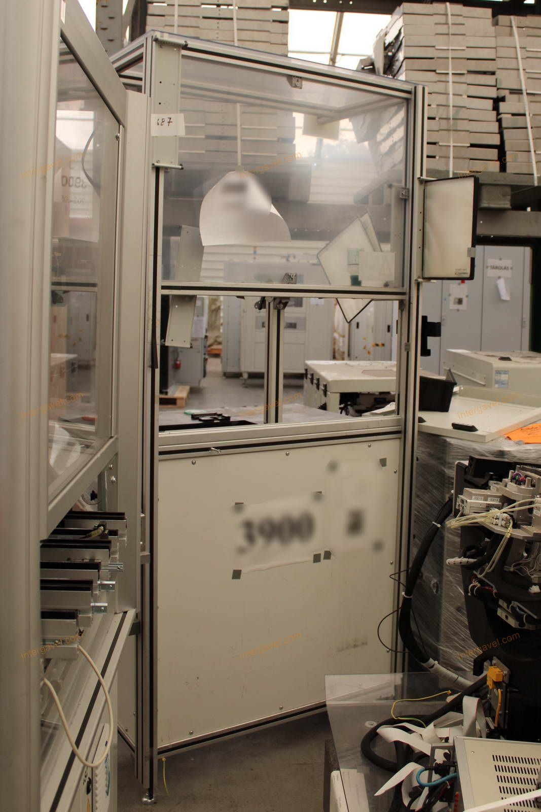 Bontott szerelő munkahely TS 60-as Stäubli robottal 34