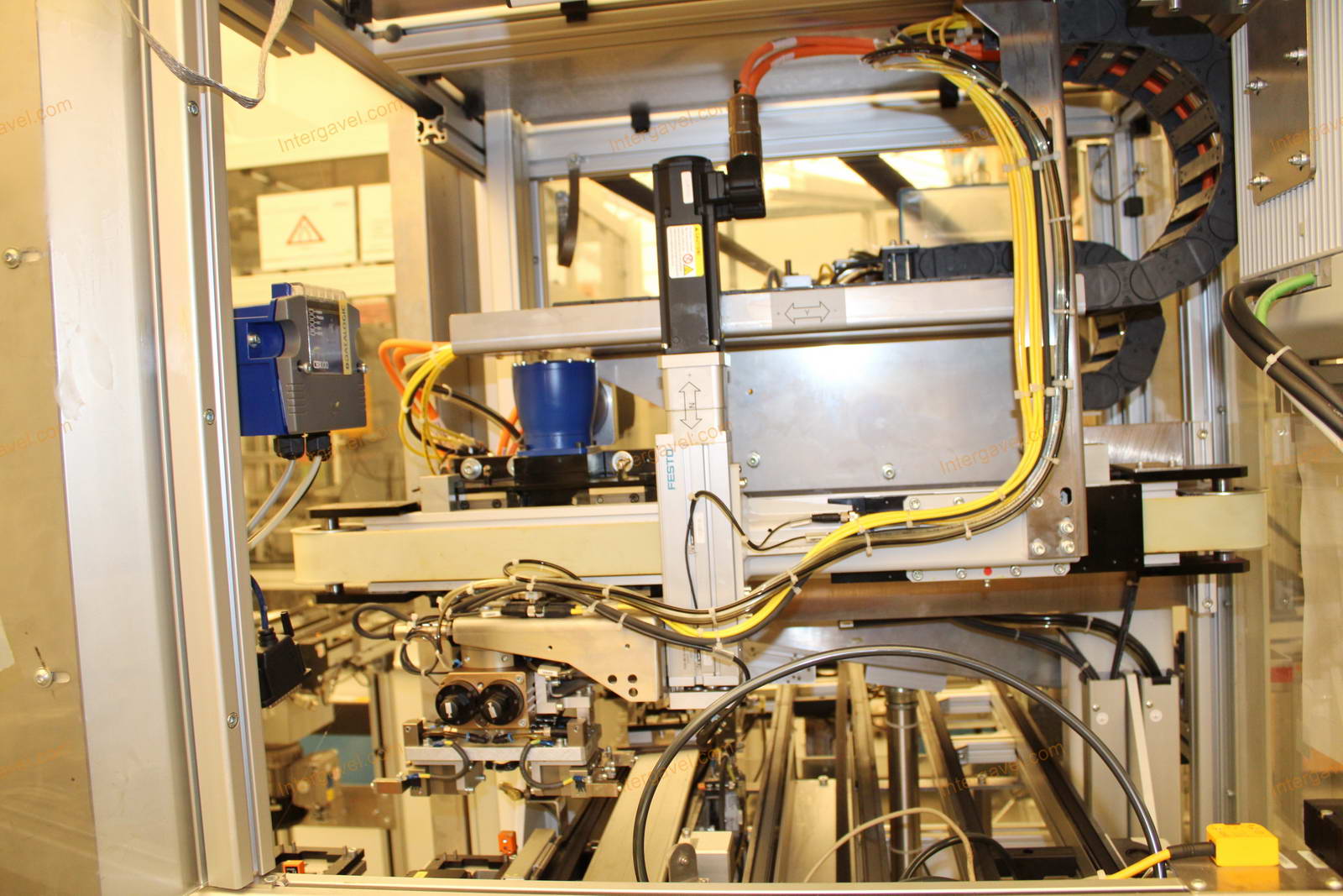 Bontott szerelő munkahely 3