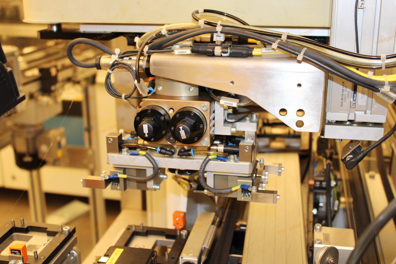 Bontott szerelő munkahely 6