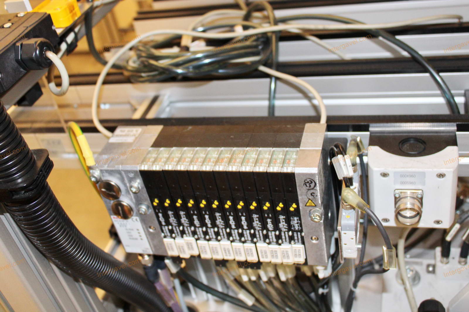 Bontott szerelő munkahely 11