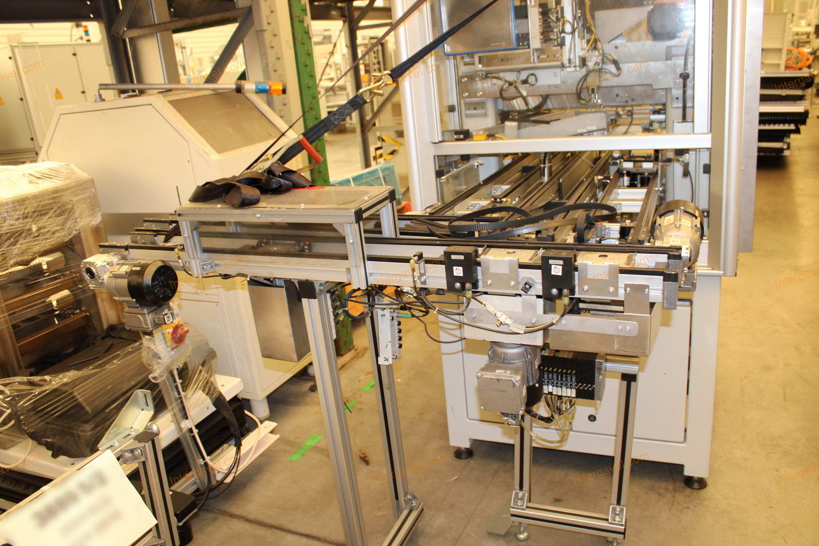 Bontott szerelő munkahely 15