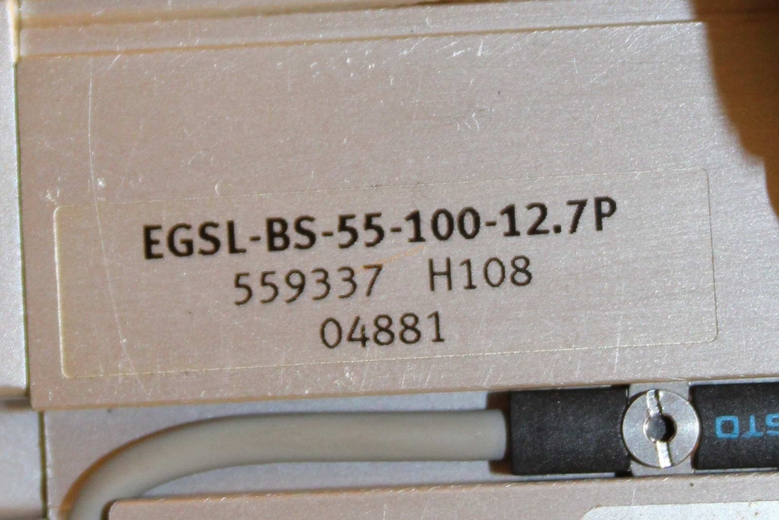 Bontott szerelő munkahely 7