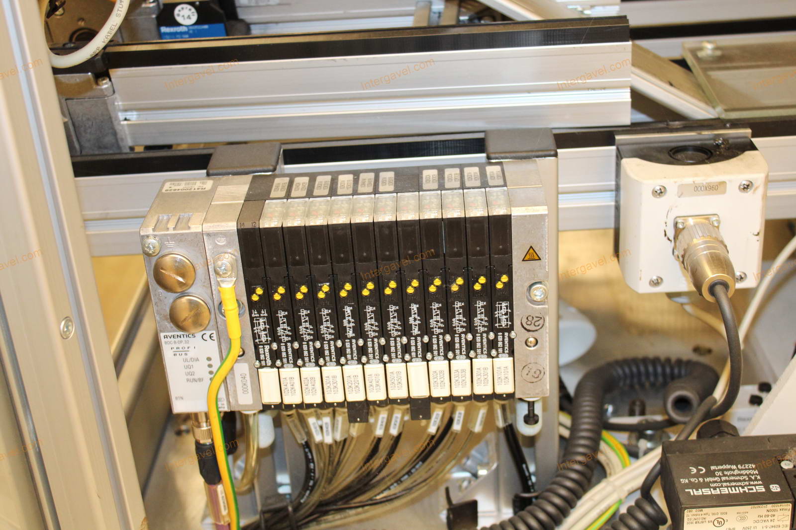 Bontott szerelő munkahely 11