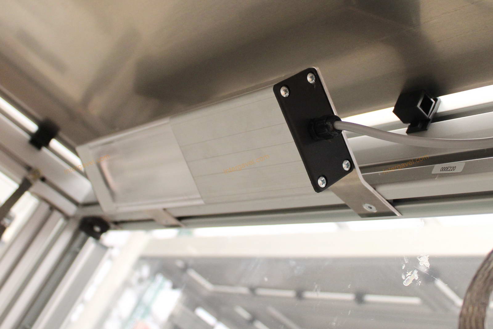 Bontott szerelő munkahely 13