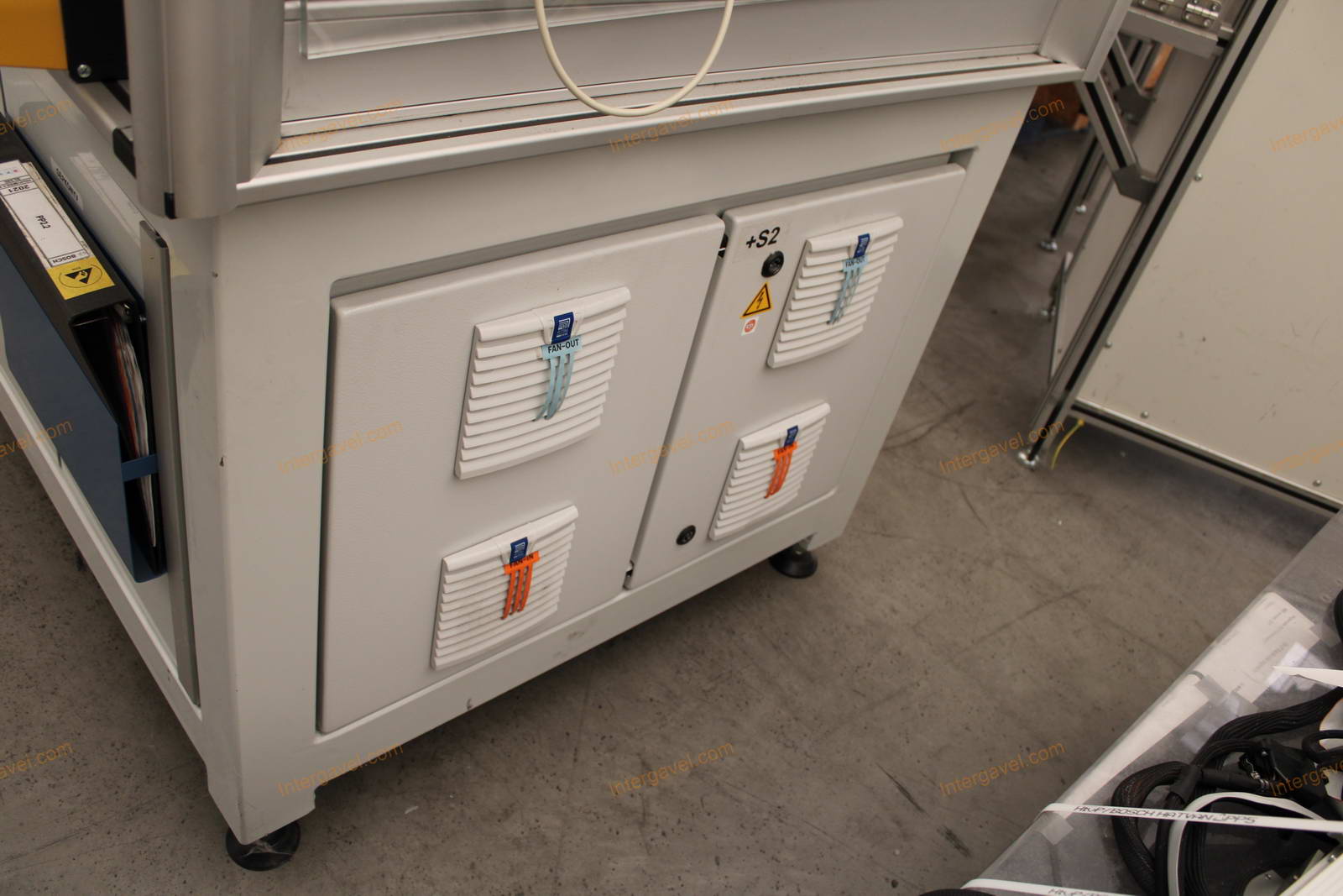 Bontott szerelő munkahely 16