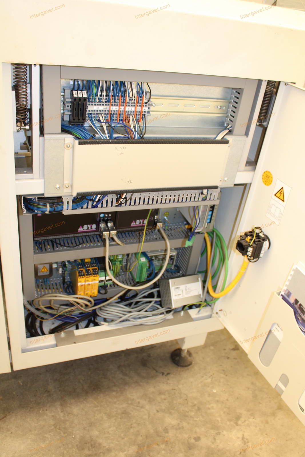 Konvejor - tárazó 8