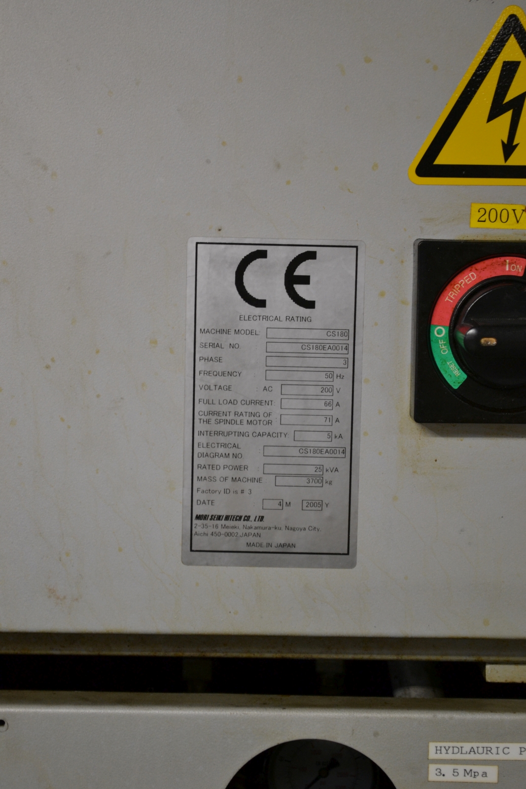 Megmunkáló központ 13