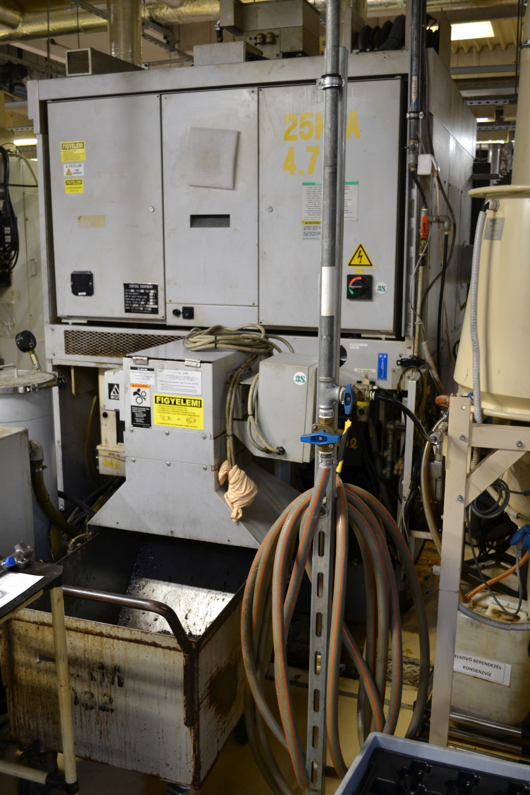 Megmunkáló központ 14