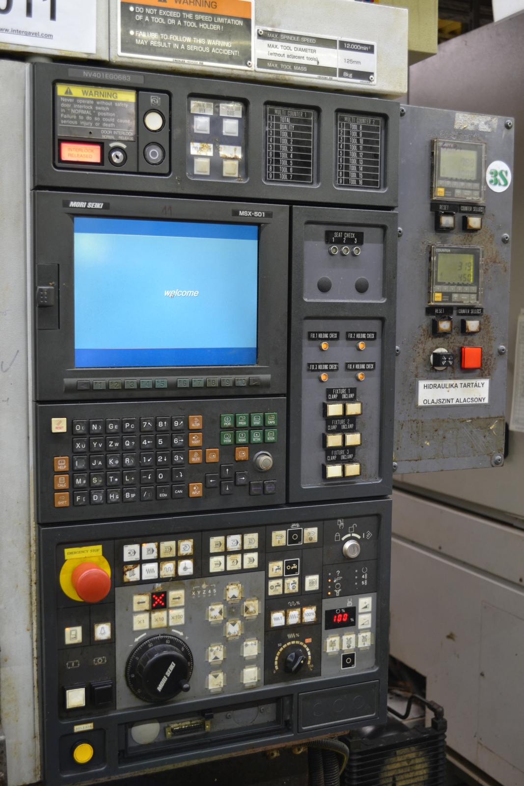 Megmunkáló központ 14