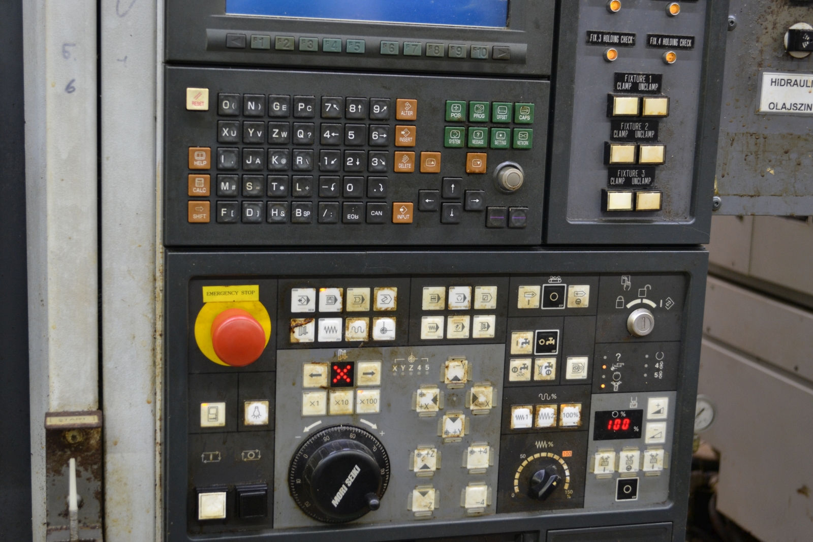 Megmunkáló központ 16