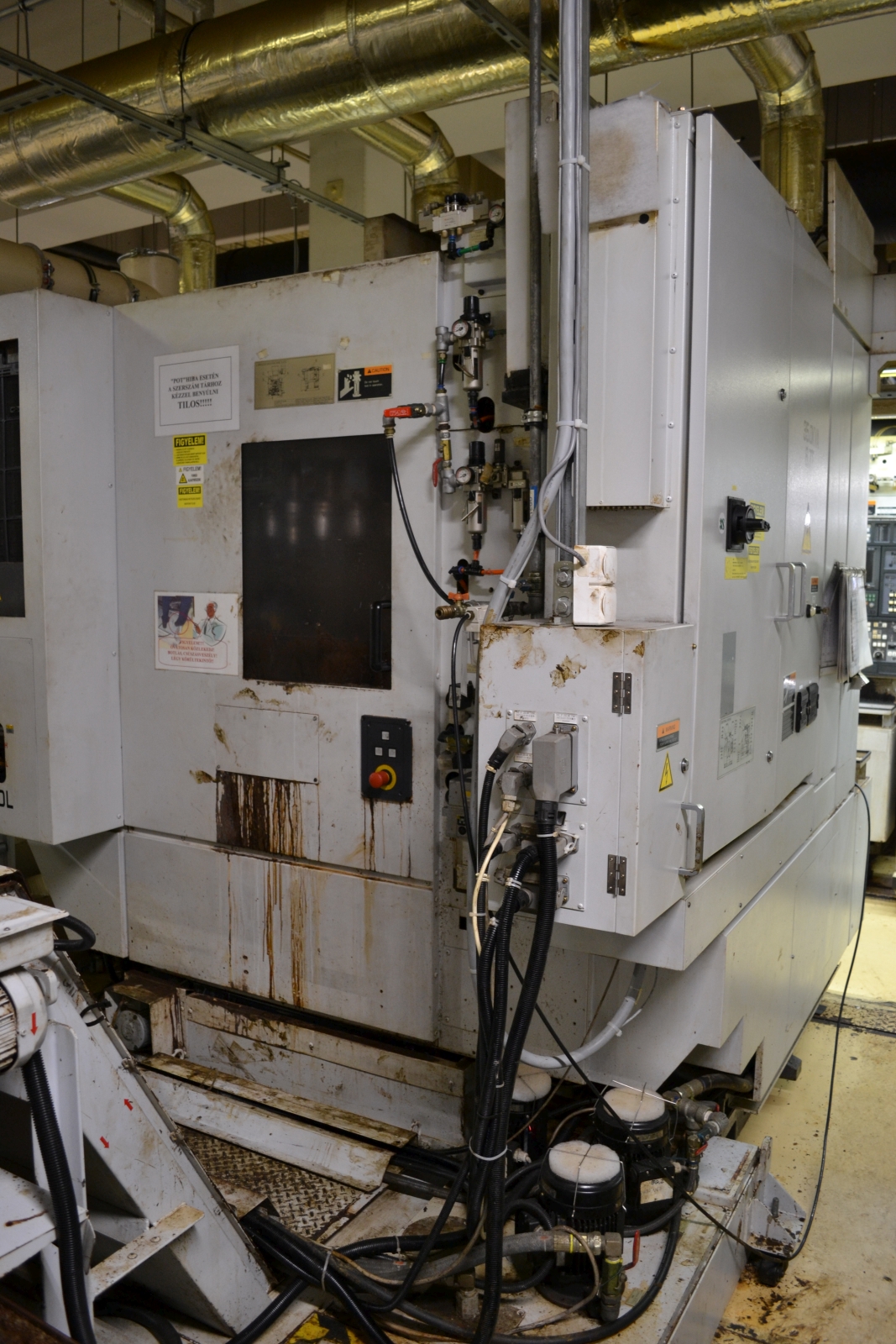 Megmunkáló központ 12