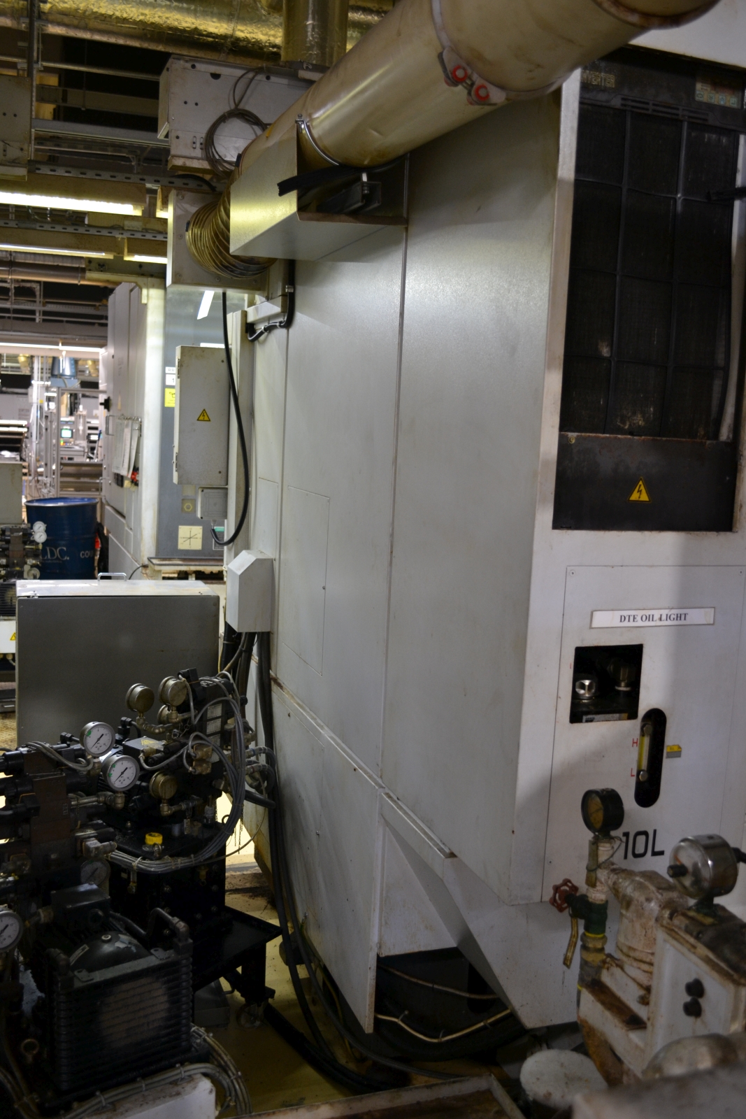 Megmunkáló központ 16