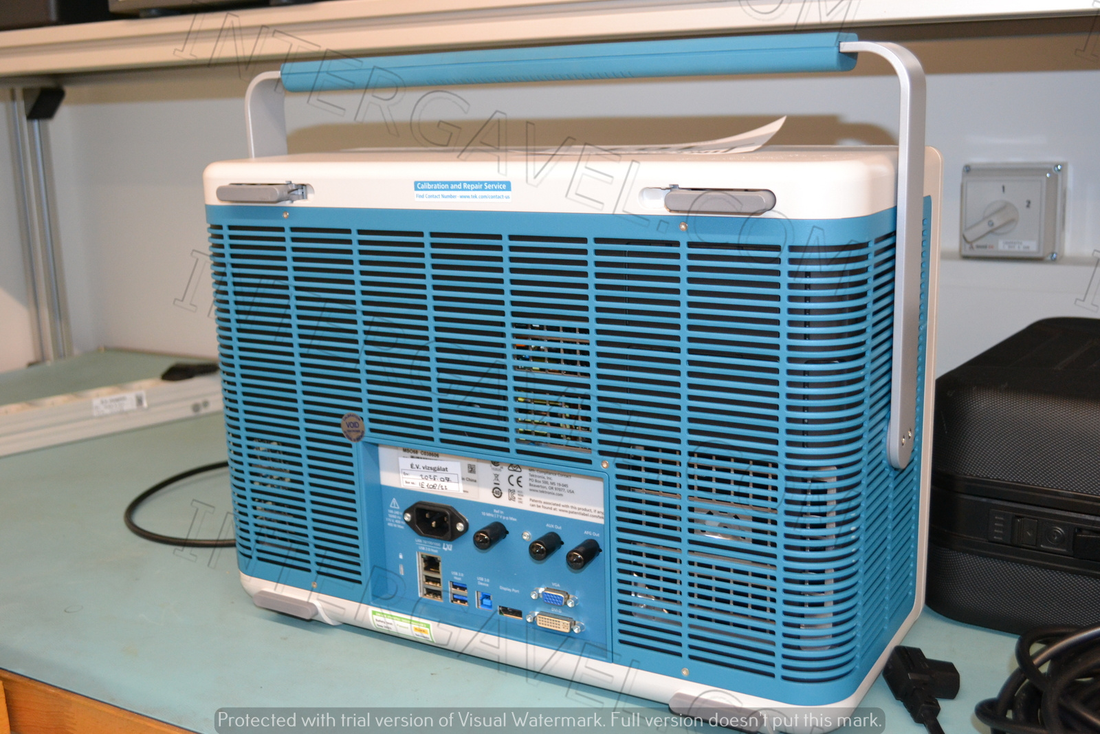 Tektronix oszcilloszkóp 5