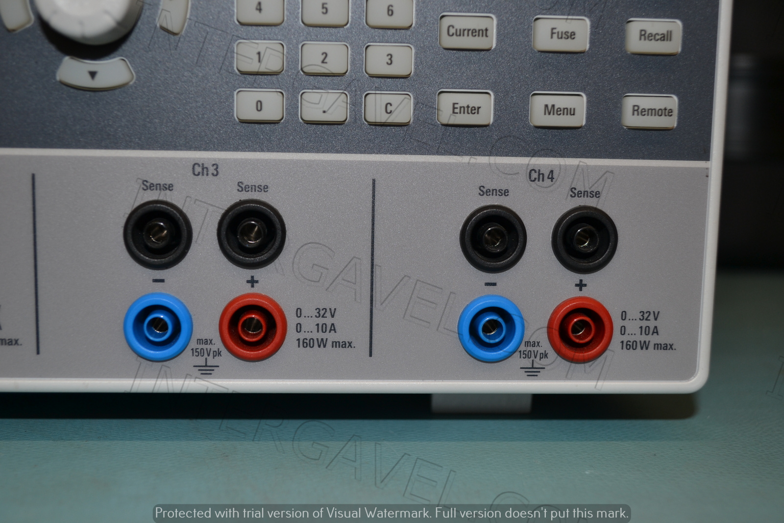 Rohde & Schwarz programozható tápegység 3