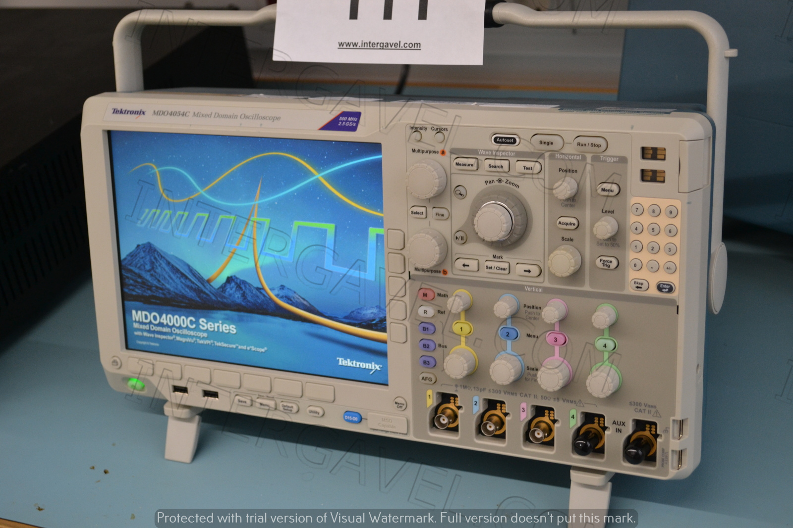 Tektronix mixed domain oszcilloszkóp 2