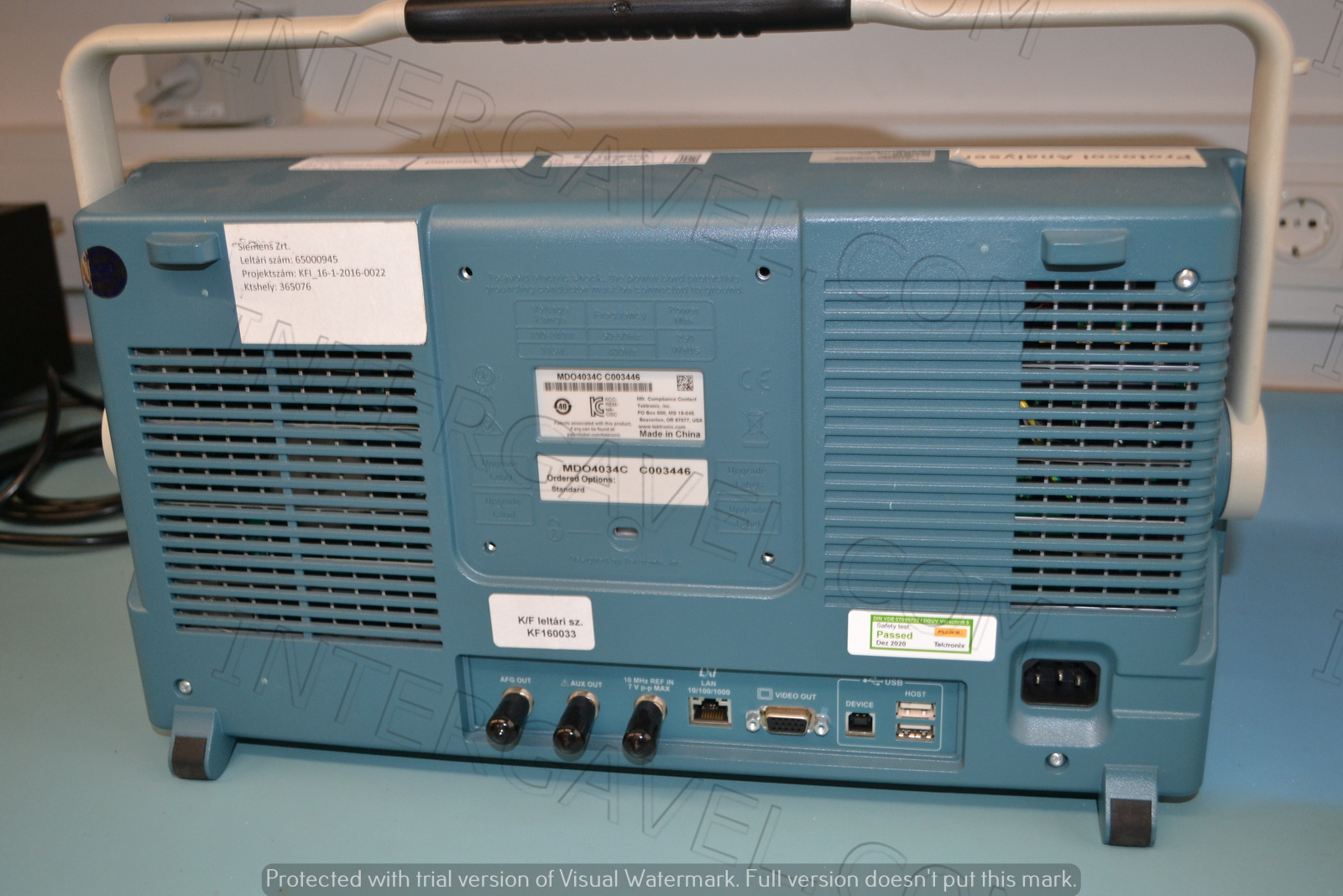 Tektronix mixed domain oszcilloszkóp 9